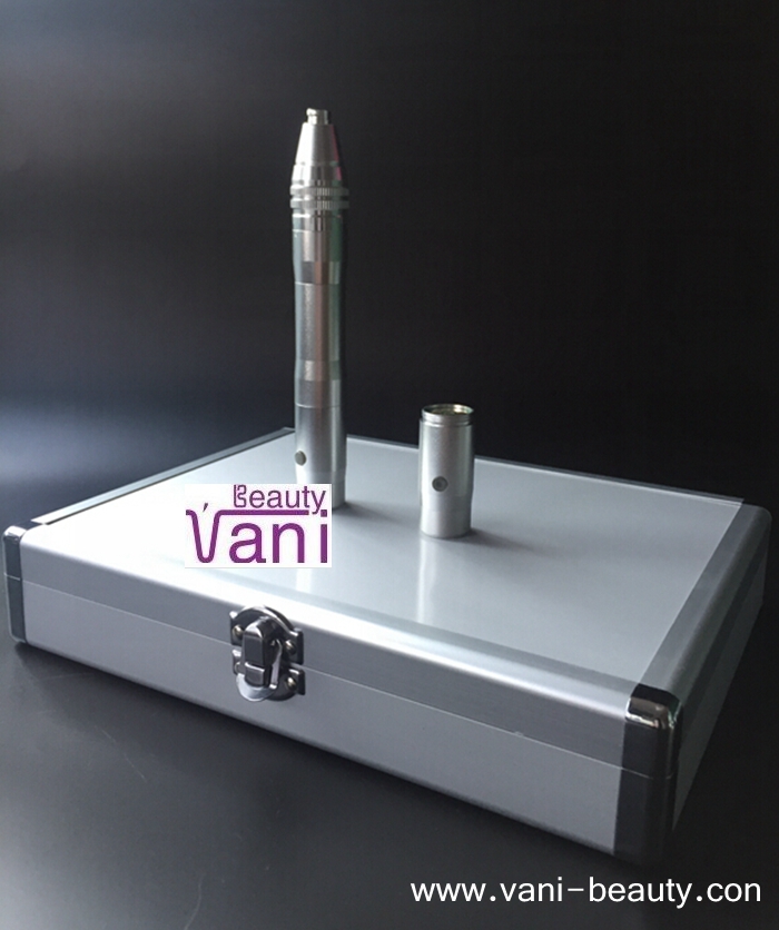2 in 1 (Rechargeable + Power adapter )Derma Pen with Luxurious Aluminum Salon Box Packing, AU013A